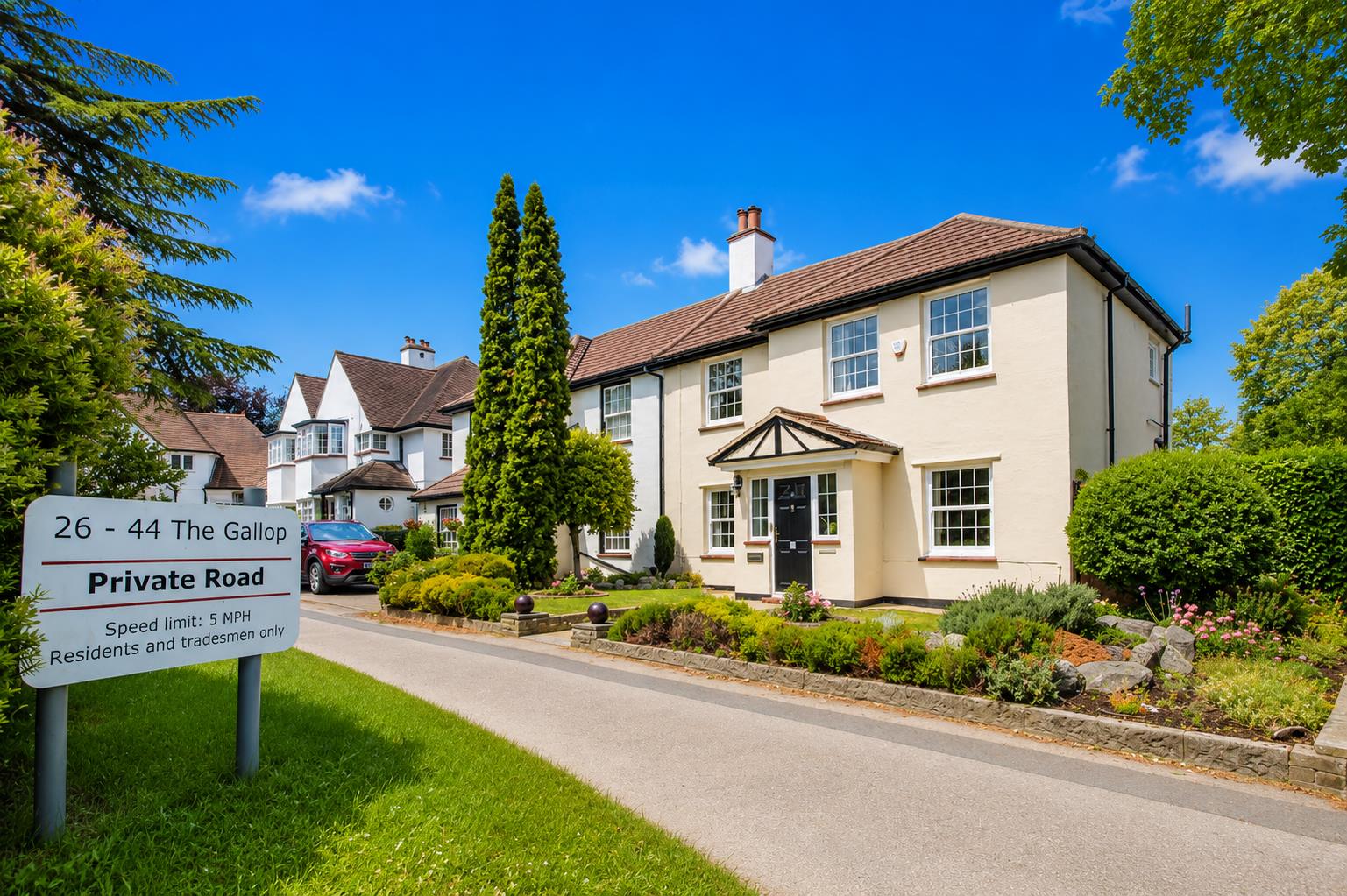 5 bed property in The Gallop, Sutton